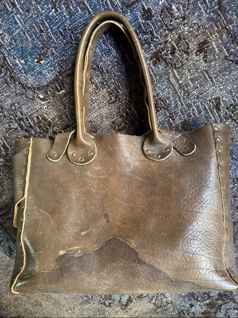 Cydwoq - Handcrafted Brown Leather Tote Bag - Picture 2 of 5